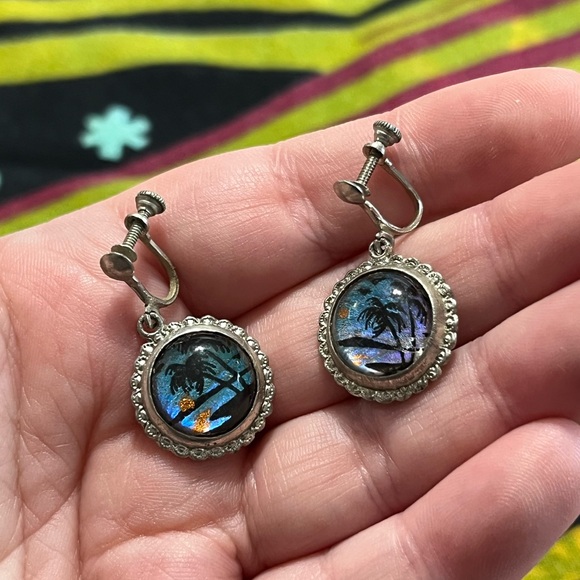VTG Victorian Butterfly Wing Glass Silver Tone Metal Screw-on Earrings - Picture 5 of 5
